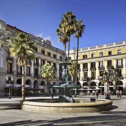 Plaça Reial Plaça Reial, plein in Barcelona